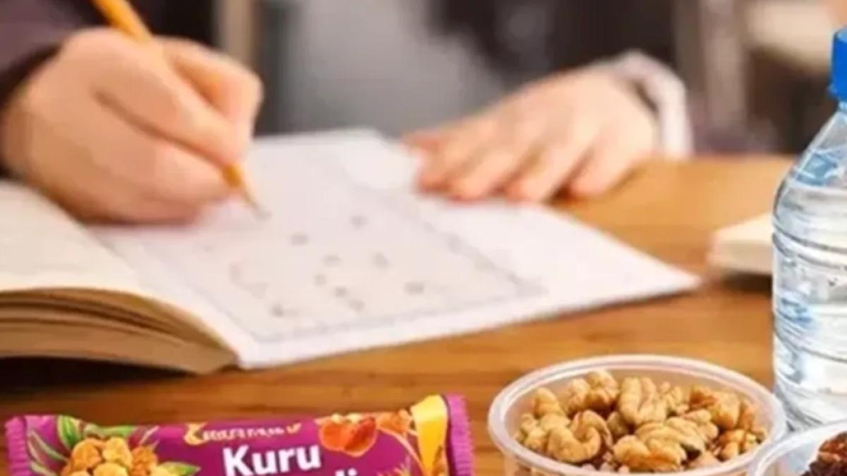 MEB’den LGS’de bir ilk... Öğrencilere beslenme paketi dağıtı