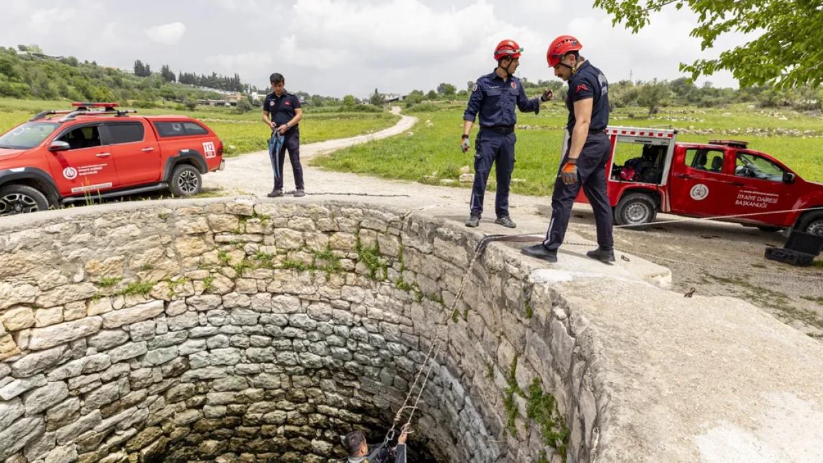Mersin İtfaiyesinden boğulma vakalarına karşı tatbikat