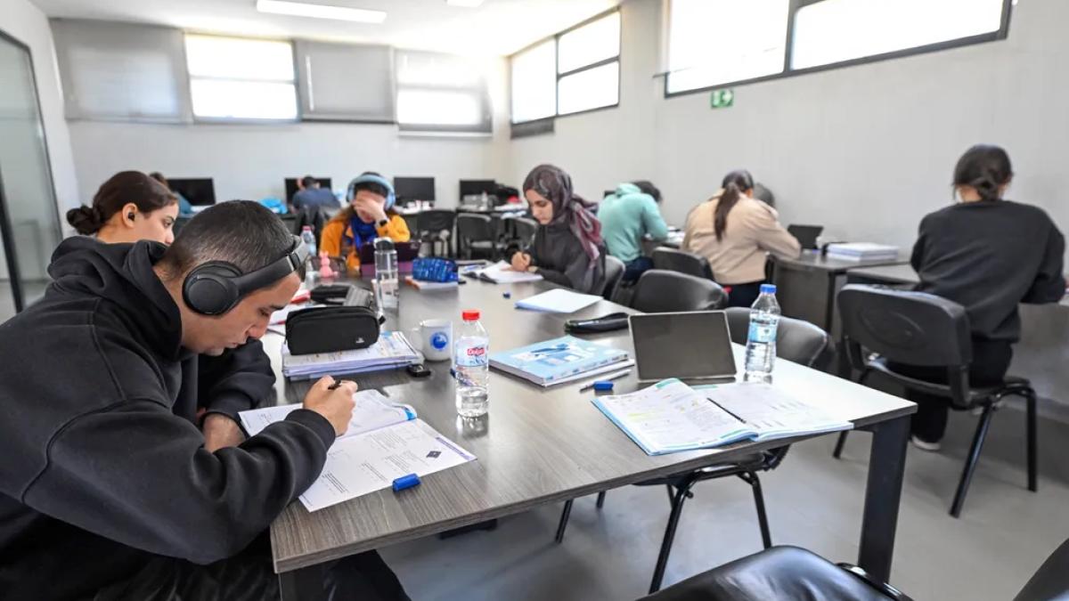 Mersin’de okuma salonları gençlere eğitimde destek sunuyor