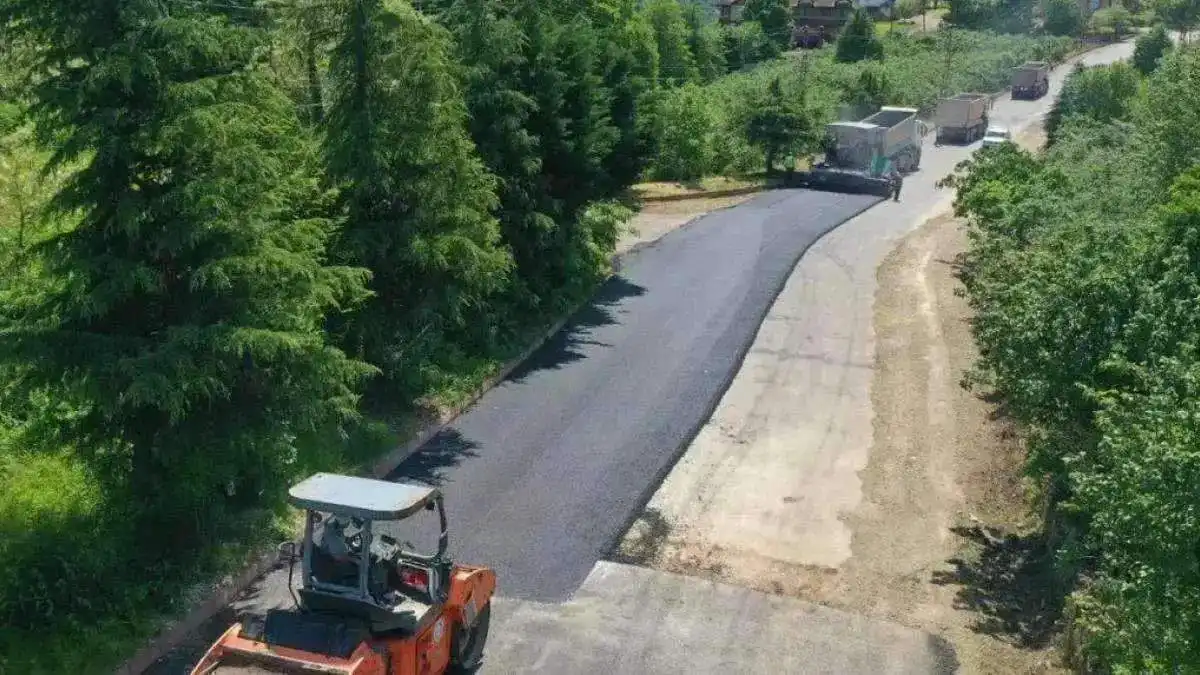 Ordu’da Çatalpınar Göller Mahallesi yolu asfaltlan