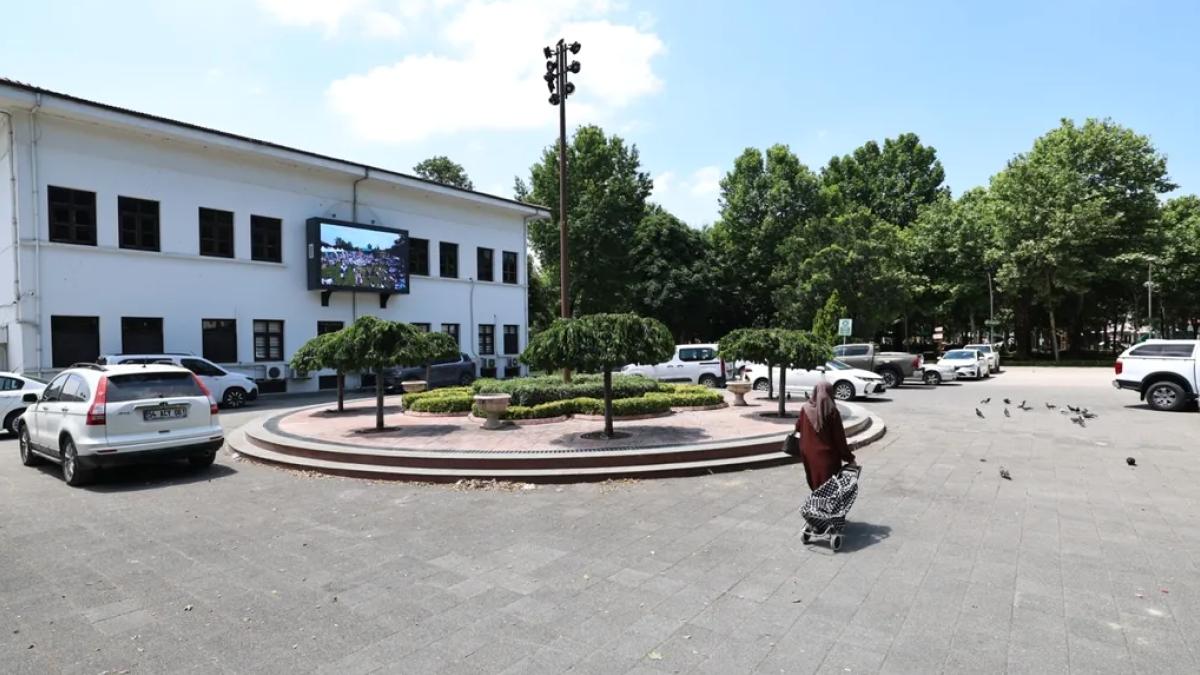 Sakarya Ay Yıldız için bu meydanda tek yürek olacak