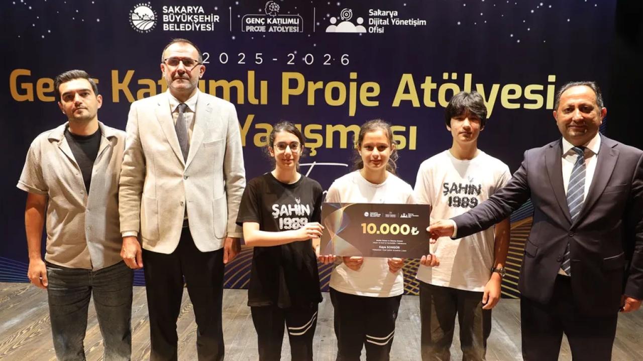 Sakarya'da genç katılımlı proje fikirleri ödüllendirildi