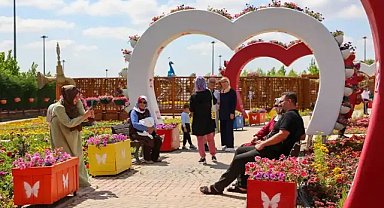 Selçuklu Çiçek Bahçesi kapılarını ziyaretçilere açtı