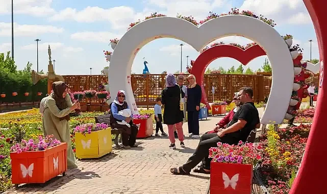 Selçuklu Çiçek Bahçesi kapılarını ziyaretçilere açtı