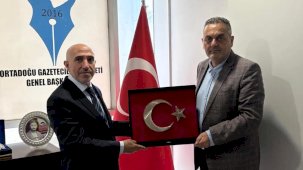 Ağrı'da Ortadoğu Gazeteciler Cemiyeti’ne Saim Durmuş’tan ziyaret