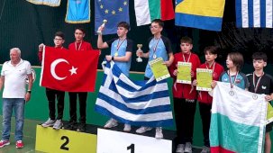 Balkanlar'dan milli formayla madalyalarla döndü