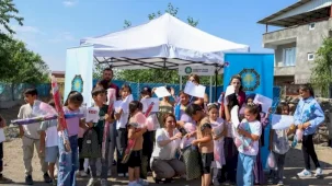 Diyarbakır'da karne gününde çocuklara sürpriz etkinlik