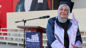 Dokuz Eylül'de mezuniyet coşkusu... 38 yıllık hayal birincilikle taçlandı