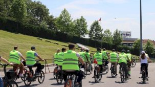 Dünya Bisiklet Günü’nde sağlıklı yaşam için pedal çevirdiler