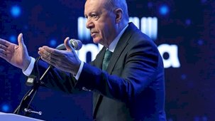 Erdoğan: Rakiplerimiz koltuk kavgasında, biz Türkiye’yi geleceğe hazırlıyoruz