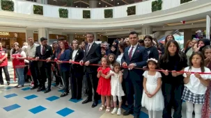Erzurum'da koruyucu aile farkındalık sergisi yoğun ilgi gördü