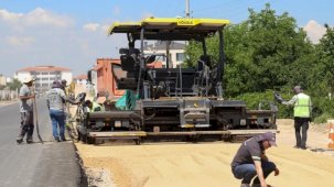 Eskişehir’de 8070 Bulvarı’nda asfalt çalışması sürüyor