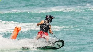 İzeltaş Dünya Motosurf Şampiyonası'nda heyecan fırtınası başladı