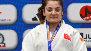 İzmirli Sema Avrupa Kupası’nda kürsüde