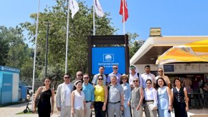 Kırgız heyet Antalya’nın mavi bayraklı plajlarını inceledi