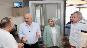 Kocaeli Gebze’de Başkan Büyükgöz esnafla buluştu
