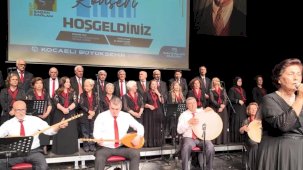 Kocaeli’de Saygınlar Korosu gönülleri mest etti