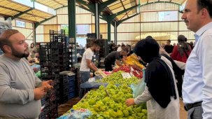 Konya’da Başkan Altay’dan esnaf ve vatandaş ziyareti