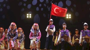Konya'da 'Halk Oyunları' heyecanı