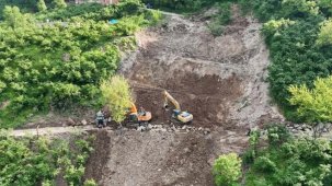 Ordu’da heyelan temizlendi, yol yeniden açıldı