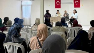 Sakarya Akyazı’da kadınlara rehberlik eden buluşma