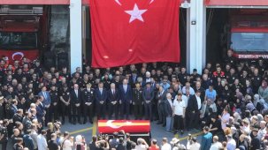 Şehit itfaiye eri Mehmet Tekeli son yolculuğuna uğurlandı