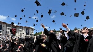 Türkiye'de yükseköğretim mezuniyetinde rekor artış! Gençlerin yarısına yakını üniversite mezunu