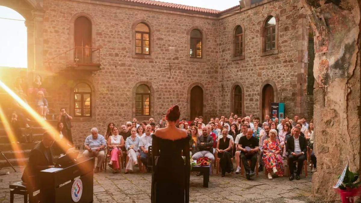 Trabzon Kızlar Manastırı’nda Opera Aryaları büyüledi