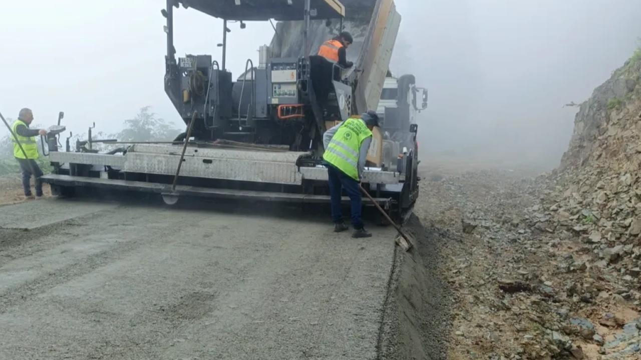 Trabzon’da yüksek kesimlerde yol seferberliği