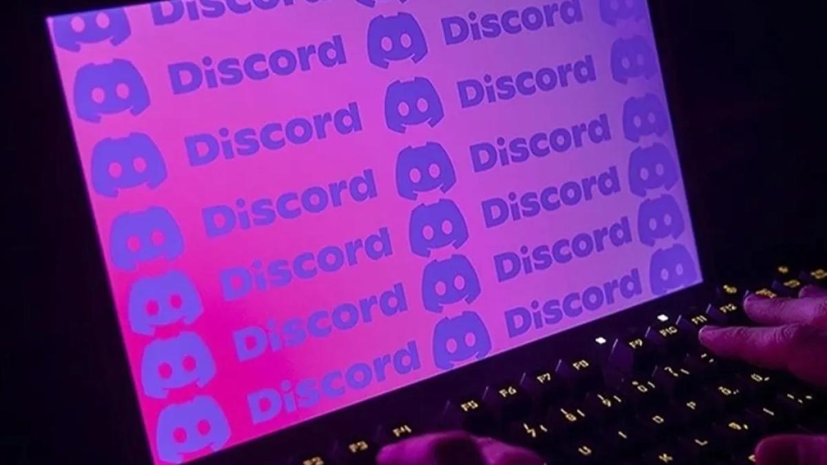 Uraloğlu'ndan Discord müjdesi