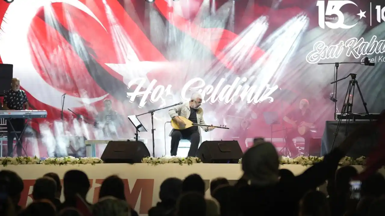 10 yıl önceki heyecanla Gaziantep meydanlara indi
