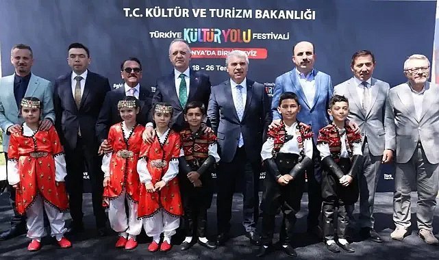 Konya'da festival coşkusu başladı