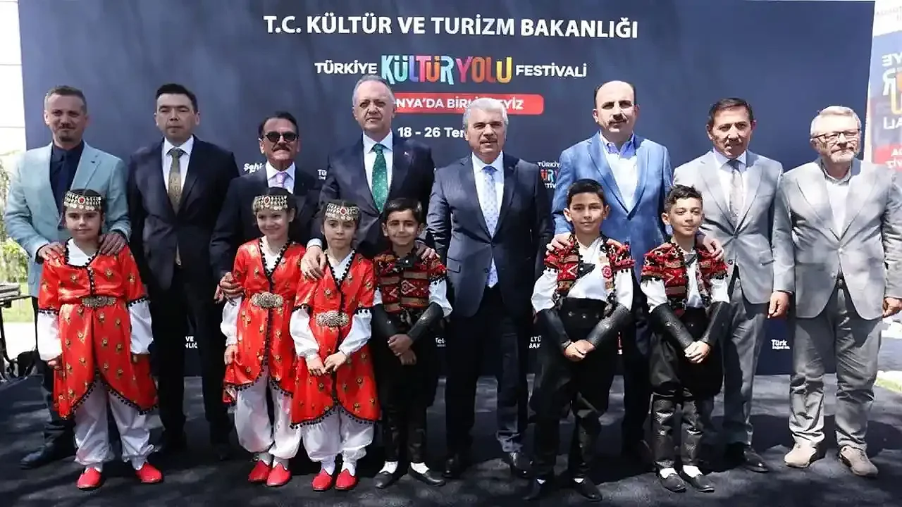 Konya'da festival coşkusu başladı