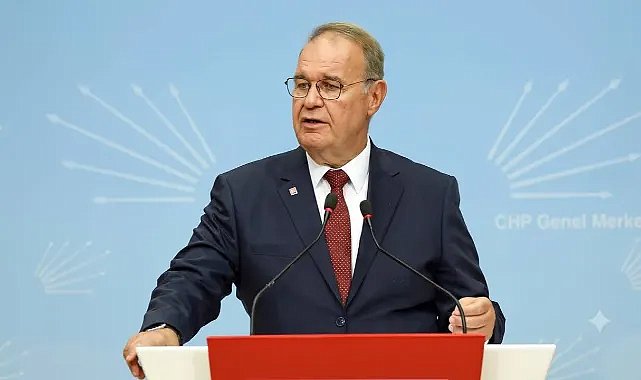 CHP’de yeni grup başkanı Faik Öztrak seçildi