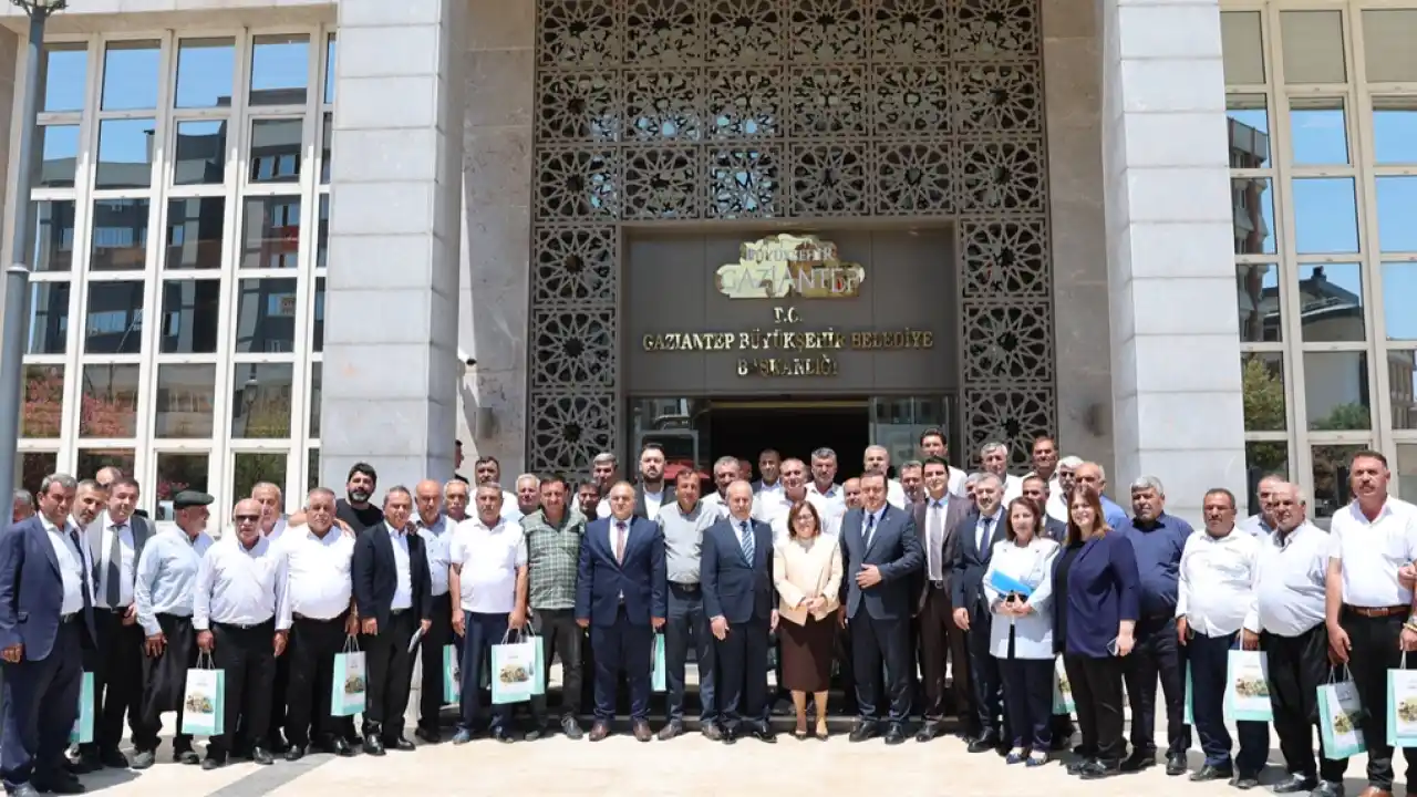 Gaziantep Şehitkamil'de Başkan Şahin muhtarlarla buluştu