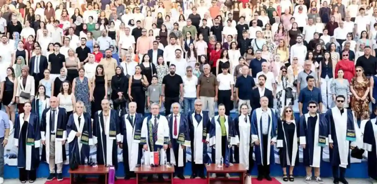 Genç hukukçular DEÜ’de yemin etti