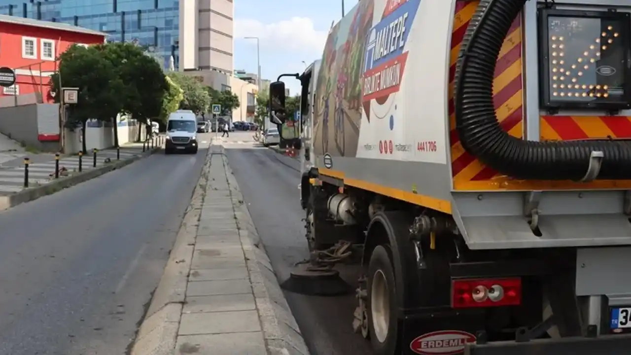 İstanbul Maltepe'de temizlik hamlesi