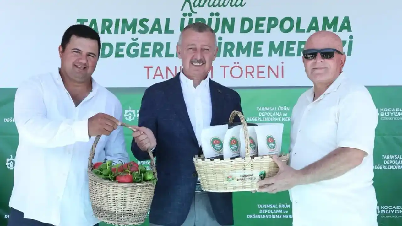Kandıralı çiftçinin deposu Kocaeli Büyükşehir’den