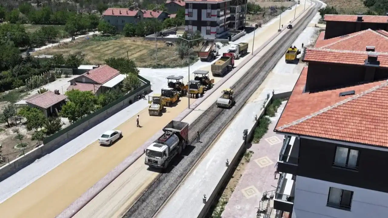 Karatay'da ulaşım ağı büyüyor