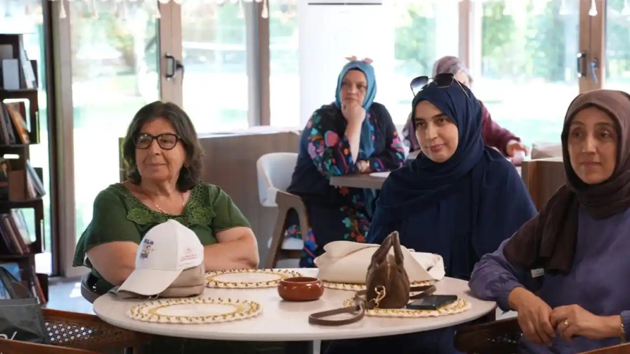 Kocaeli Ana Kafe’de farkındalık dolu söyleşi