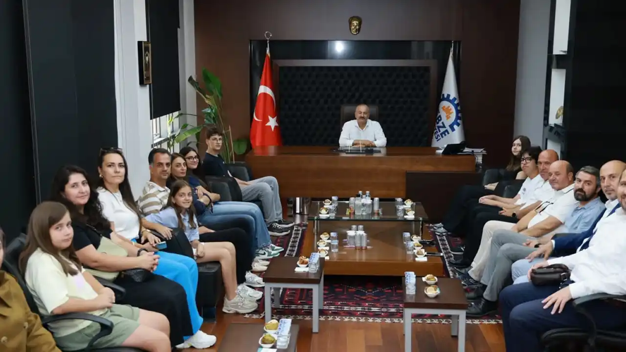 Kocaeli Gebze'de Başkan Büyükgöz LGS birincilerini ağırladı