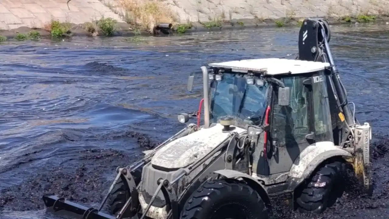 Kocaeli'de dere yataklarına periyodik bakım