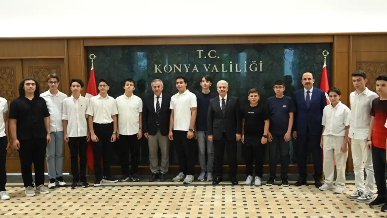 Konya'da Vali Akın ve Başkan Altay şampiyonlarla buluştu