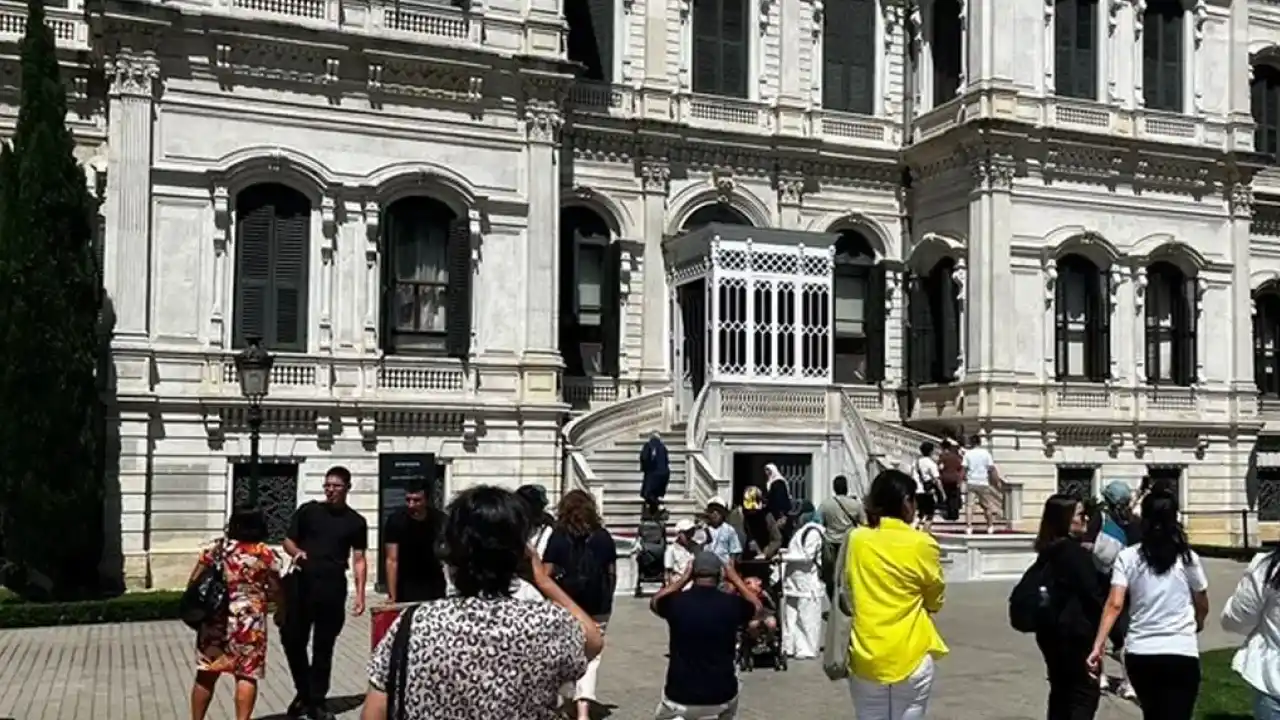 Maltepeliler Yıldız Sarayı'nda tarih yolculuğuna çıktı