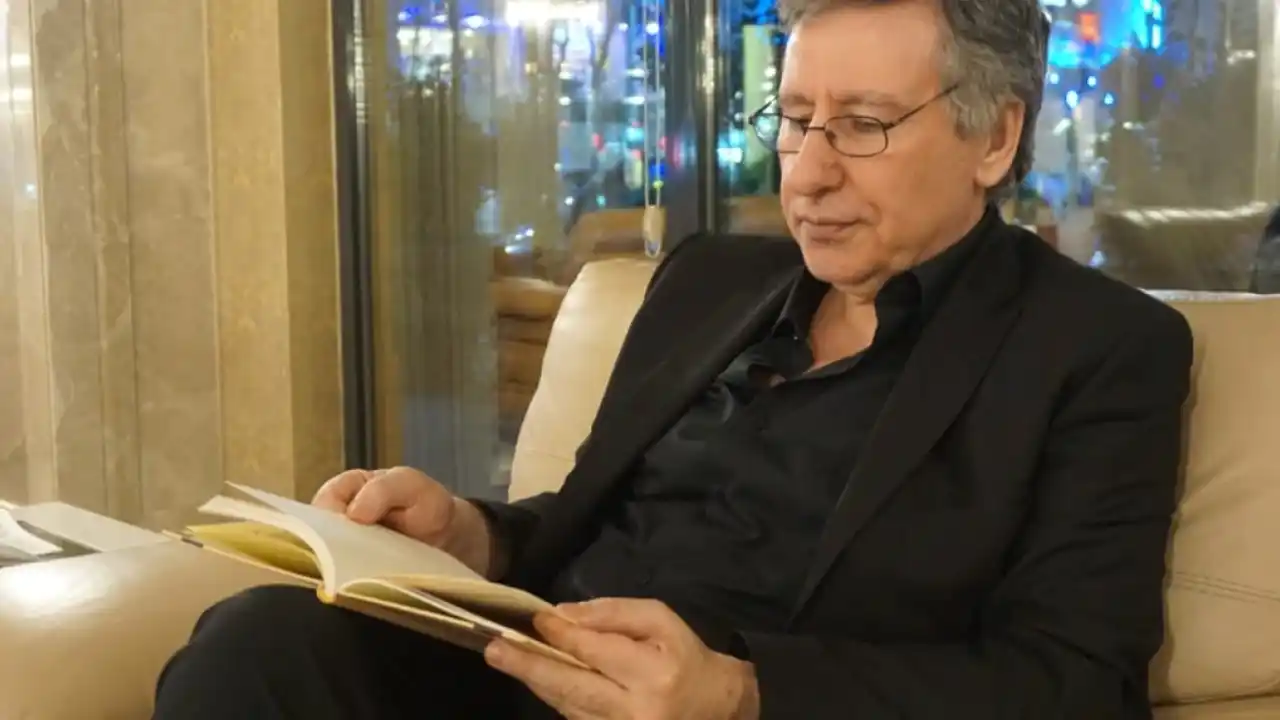 “Mustafa Aydoğan’la Dile Dair” kitapçılardaki yerini aldı