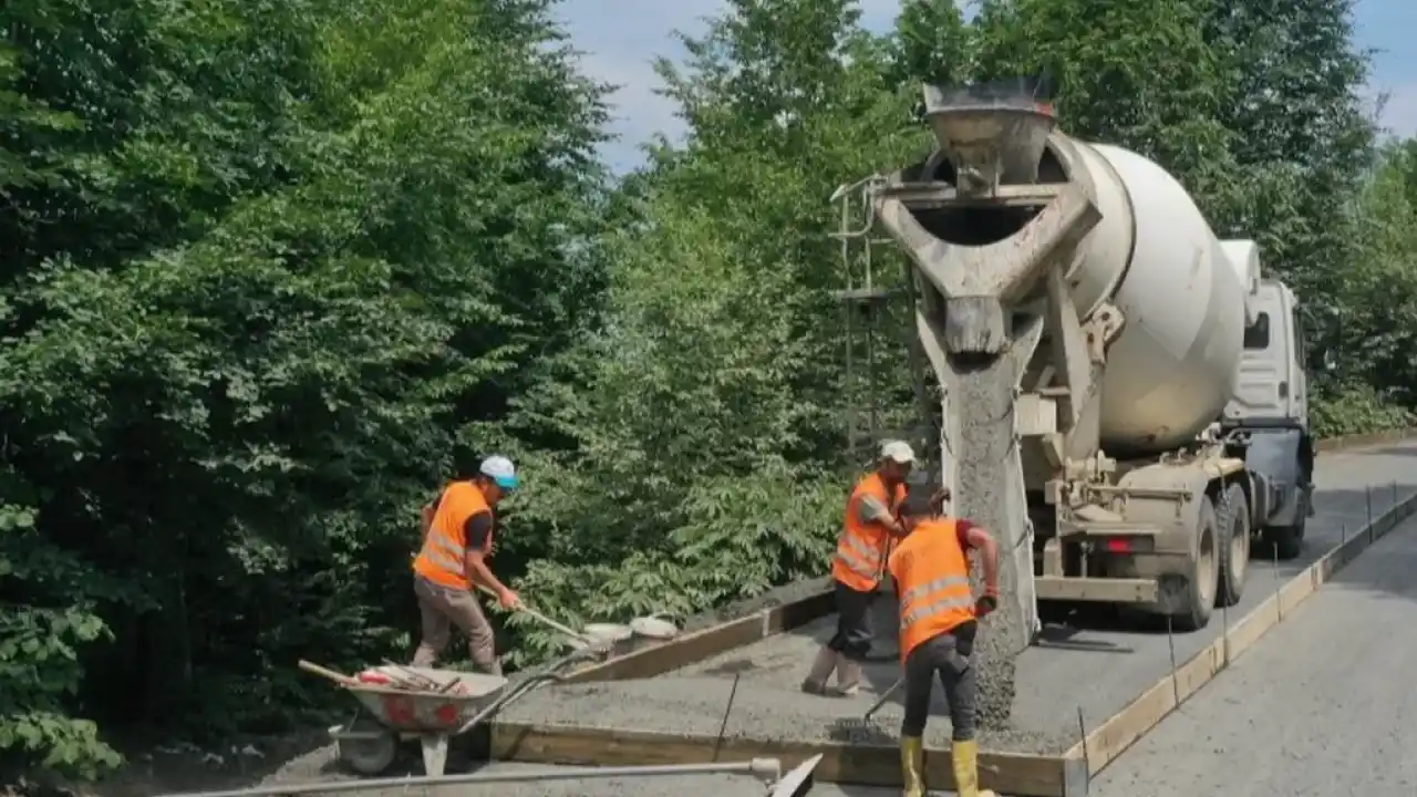 Ordu’da üç ilçeyi birleştiren yolda beton hamlesi