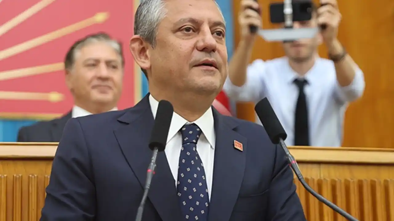 Özgür Özel: Yeni partimizi kuruyoruz, ana muhalefet yolumuza devam edeceğiz