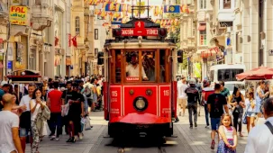 2025'te 2,4 milyon kişi iller arasında göç etti... İstanbul en fazla göç alan ve veren il oldu