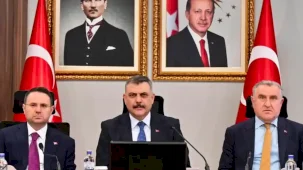 3 Bakan futbolu masaya yatırdı