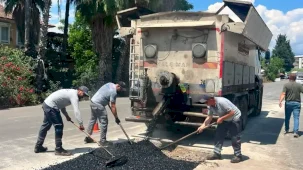 Antalya Finike’de yollar yenileniyor